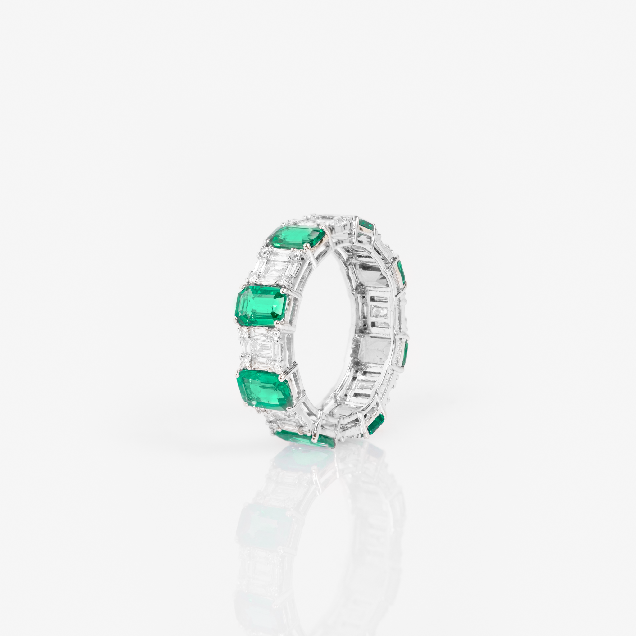 Diamond Illusion and Gemstone Band