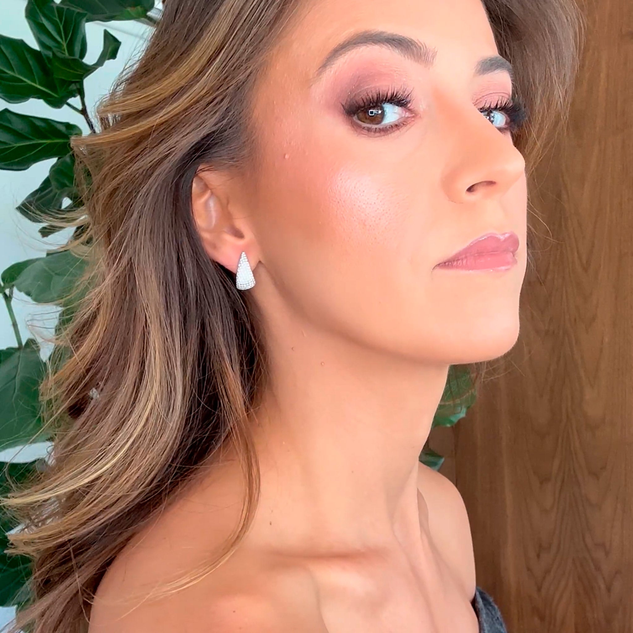 Chic Edge Hoop Earrings